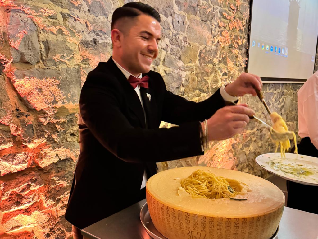 WhatsApp Image 2025-01-15 at 14.48.50-fotor-2025012616034